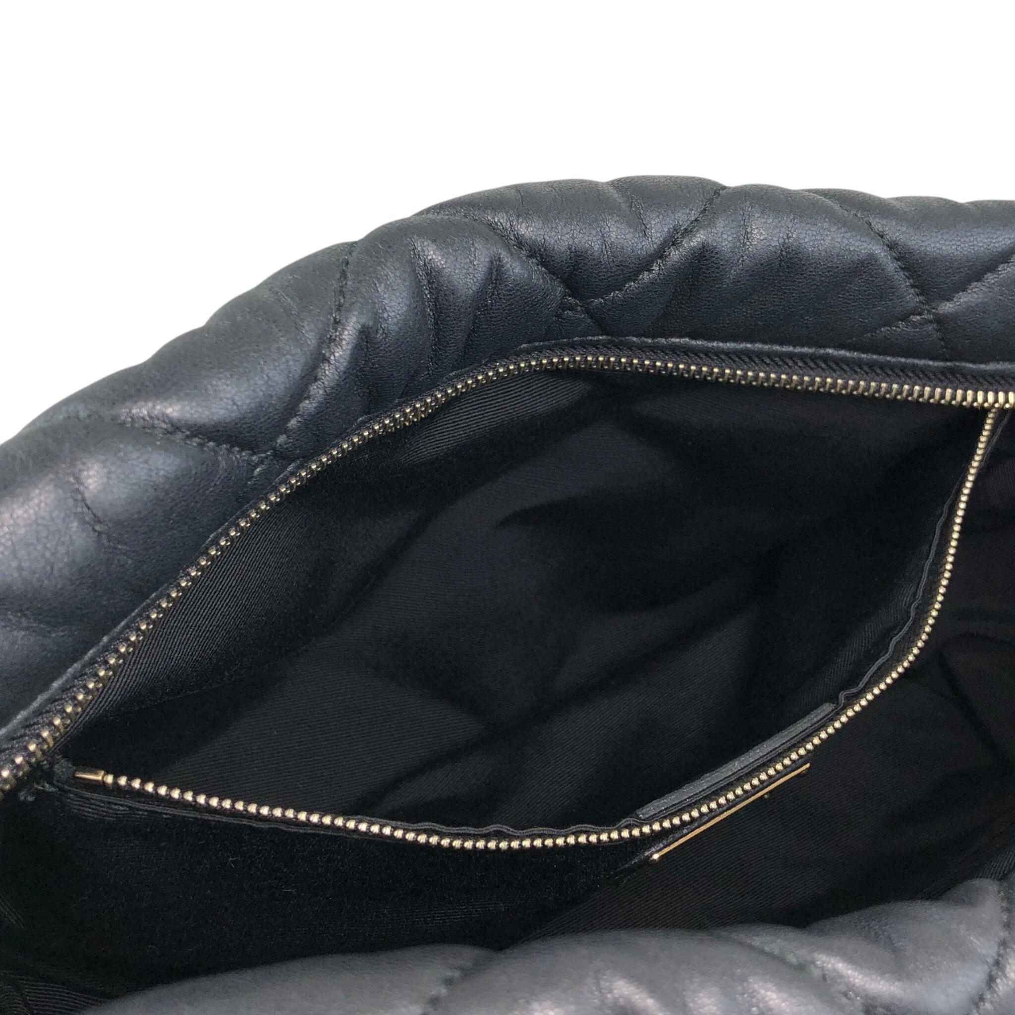 Salvatore Ferragamo サルヴァトーレ フェラガモ ヴァラリボン