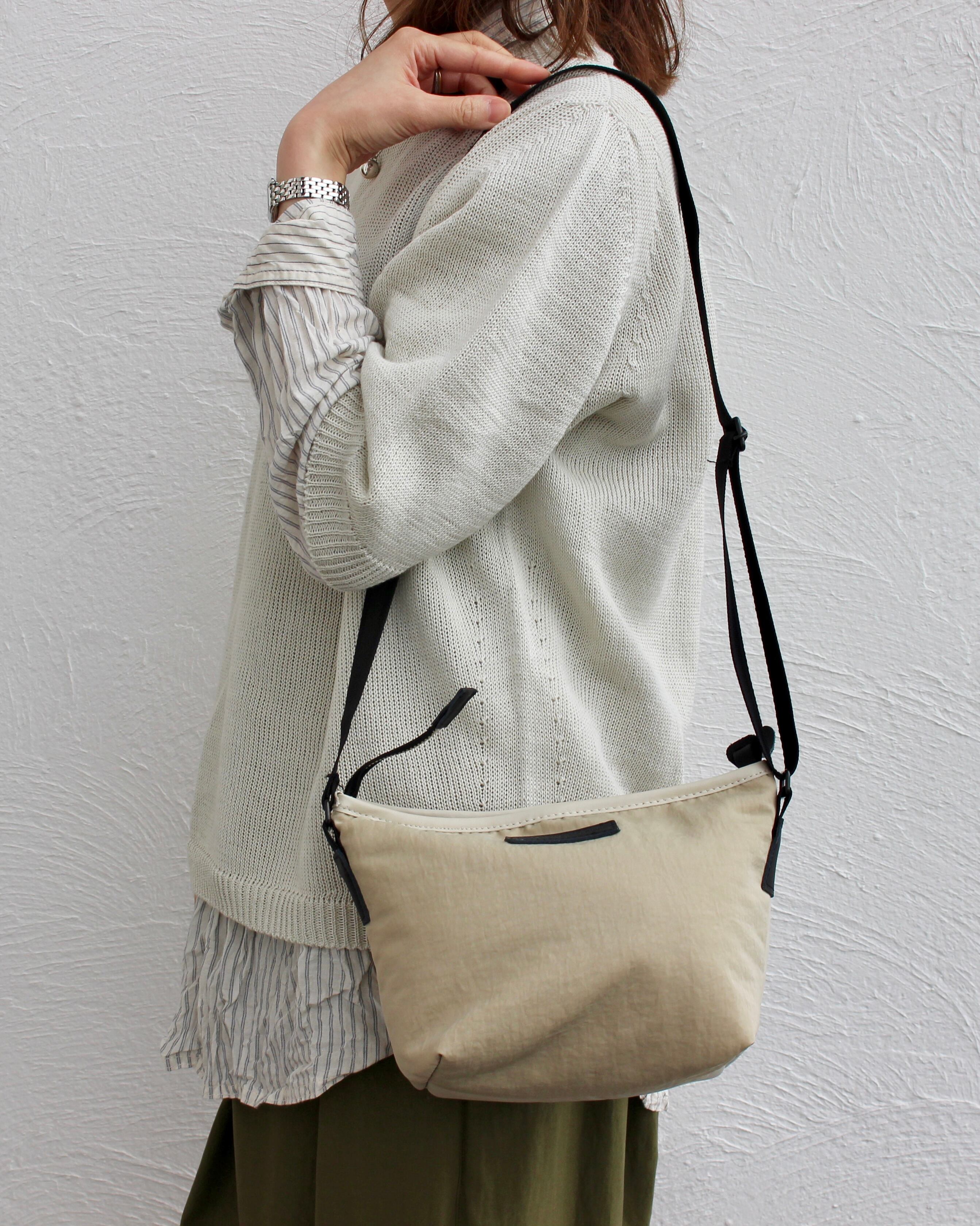 KEIHayamaPLUS/nylon×leather shoulder bag