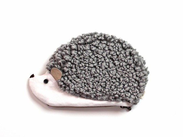 ハリネズミのポーチ ソルト＆ペッパー /  Hedgehog Pouch (Salt and Pepper)