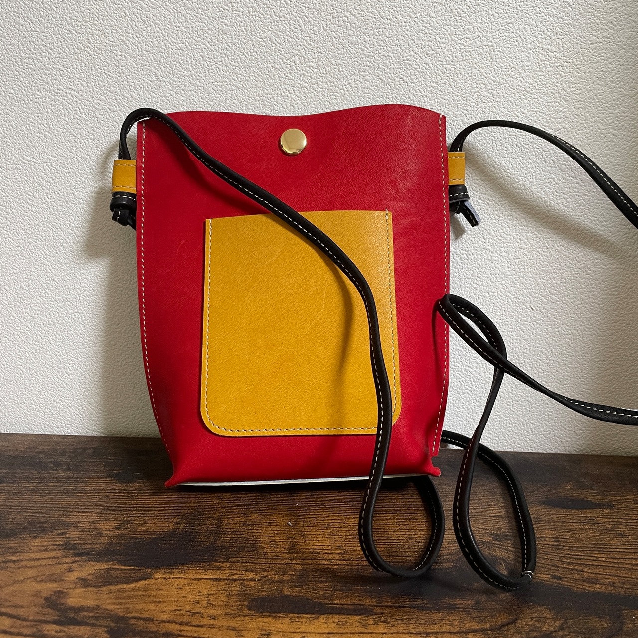 グローブレザー ポシェット 小物 ショルダー レッド×イエロー 【国産牛革】