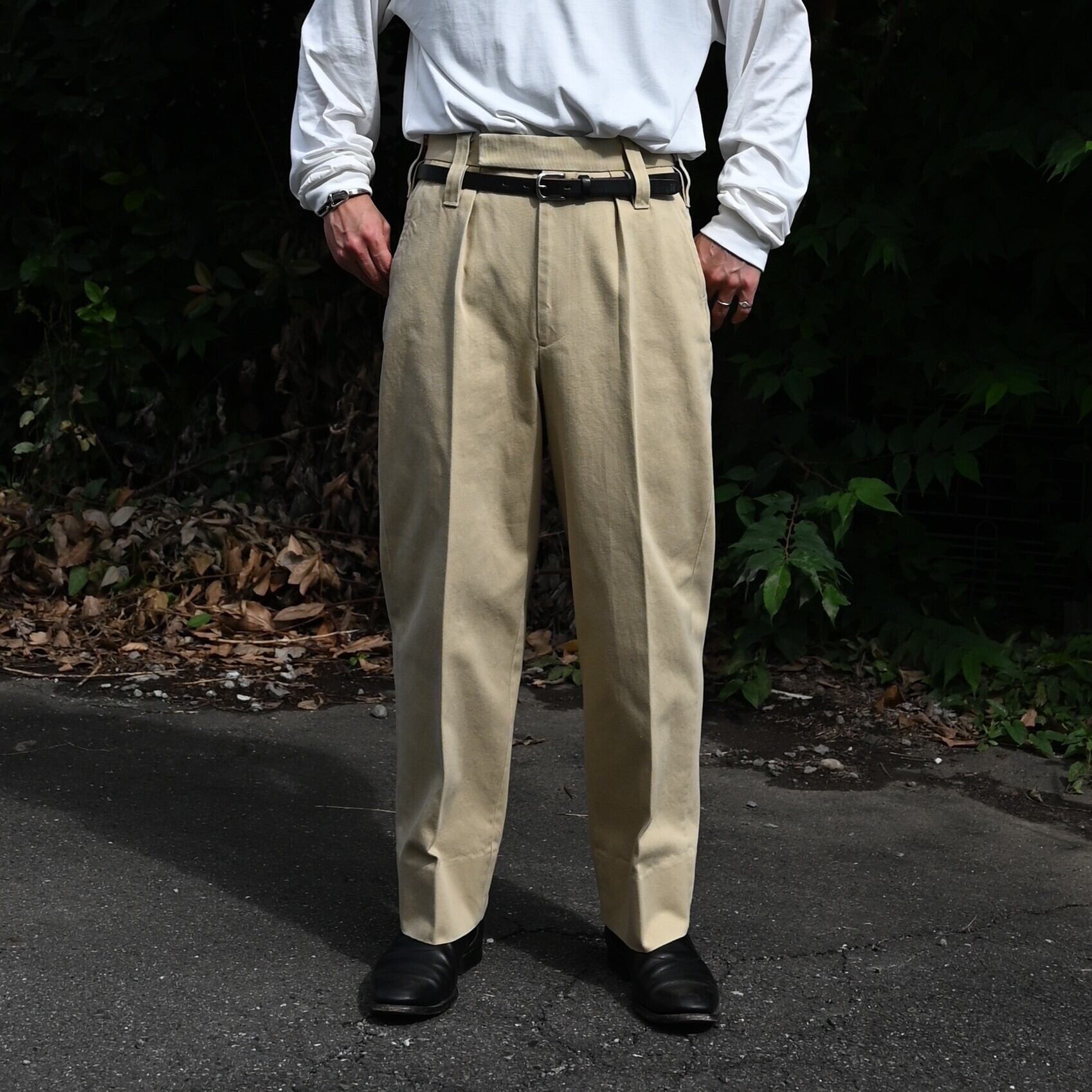 INTERIM / HEAVY PIMA TWILL 1-TUCK FRENCH ARMY WIDE TAPERED TROUSER