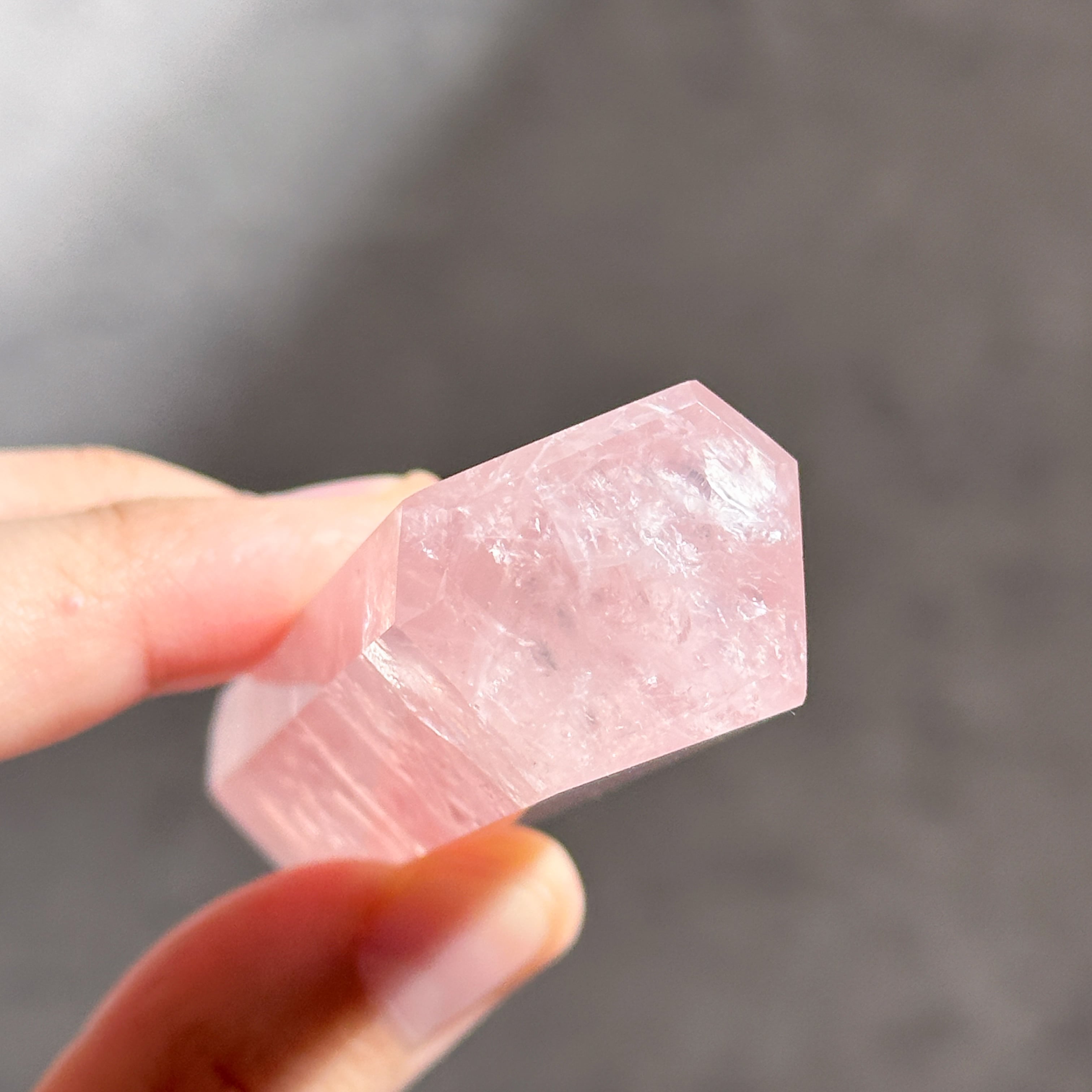 高品質】バイーア産ローズクォーツ タワー11◇ Rose Quartz ◇天然石