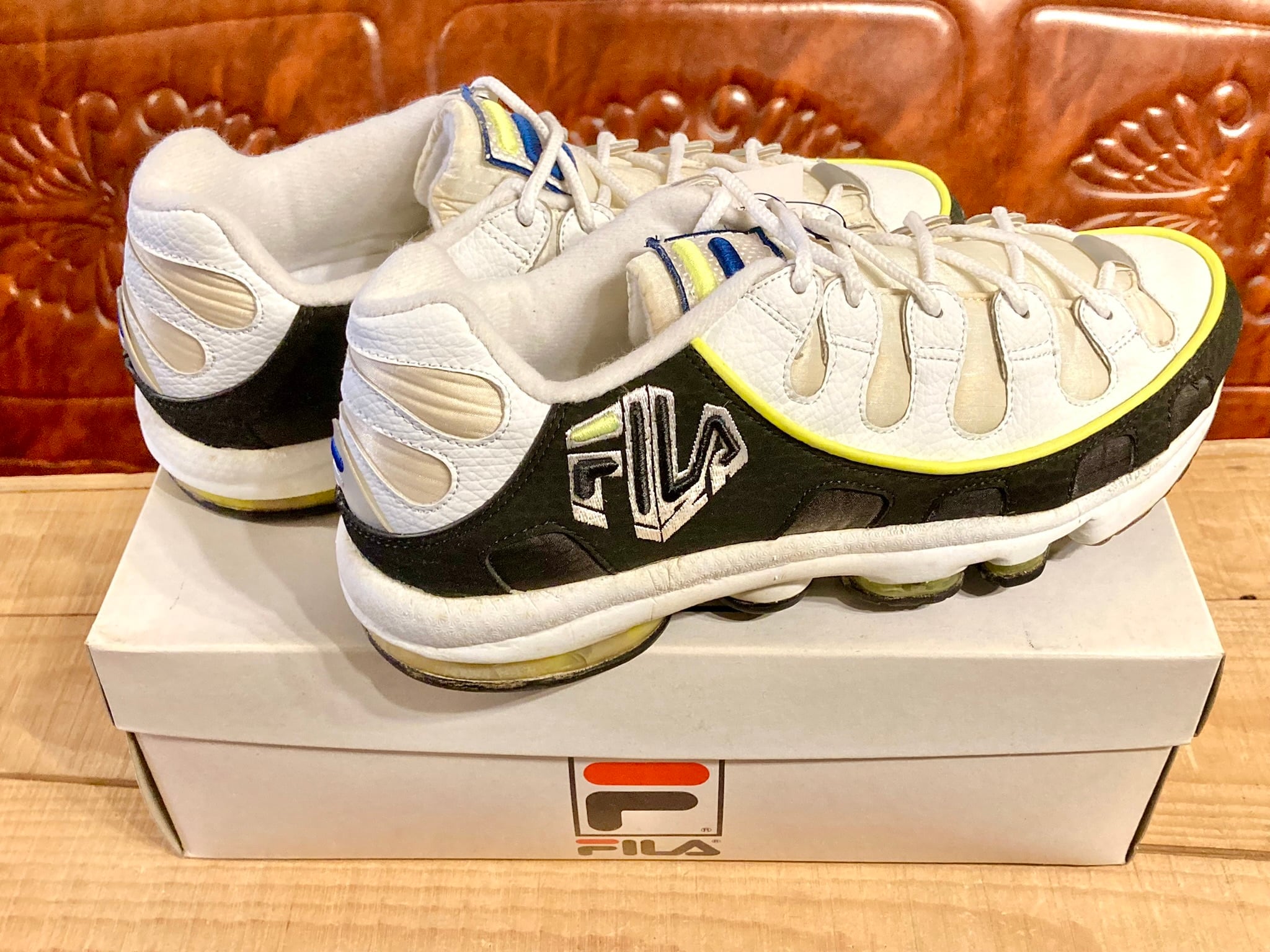 FILA（フィラ）SILVA TRAINER（シルバートレーナー）白/黒/黄 9.5 27.5