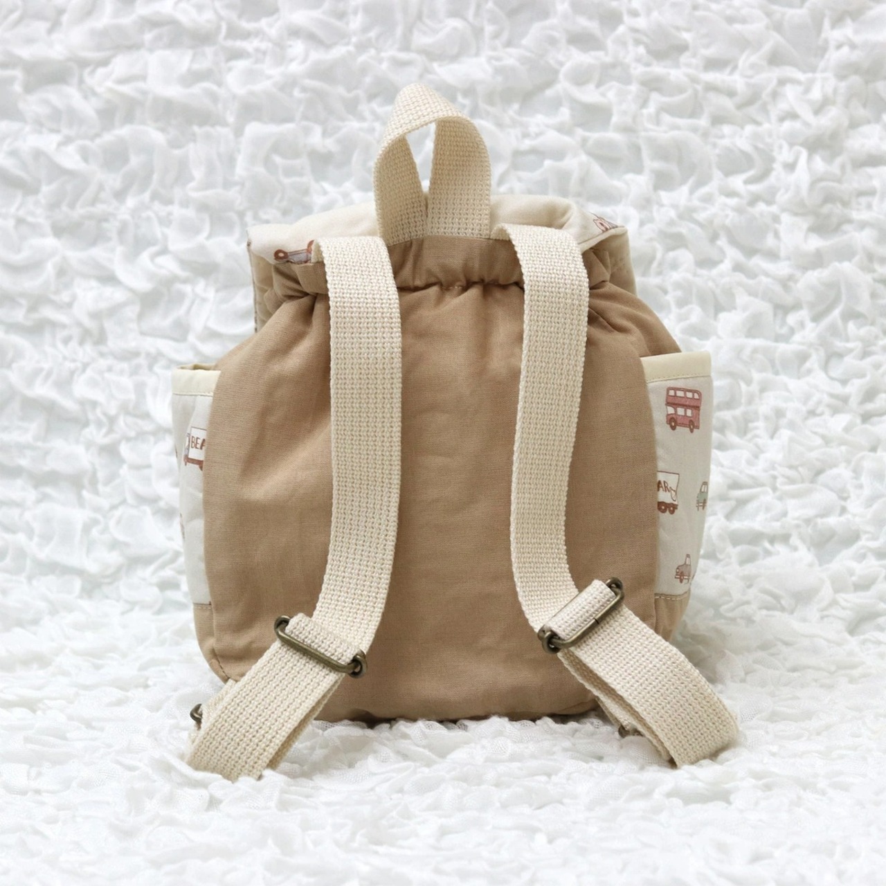 ベビーリュック くるま テディベア 乗り物 車 総柄 名入れ 名入れ無料 一升餅 出産祝い 1歳誕生日 リュック 出産祝いギフト お誕生日 1歳 男の子 女の子 内祝い ギフト プレゼント 名前入り お祝い 内祝い 誕生日祝い かわいい くま おしゃれ お散歩