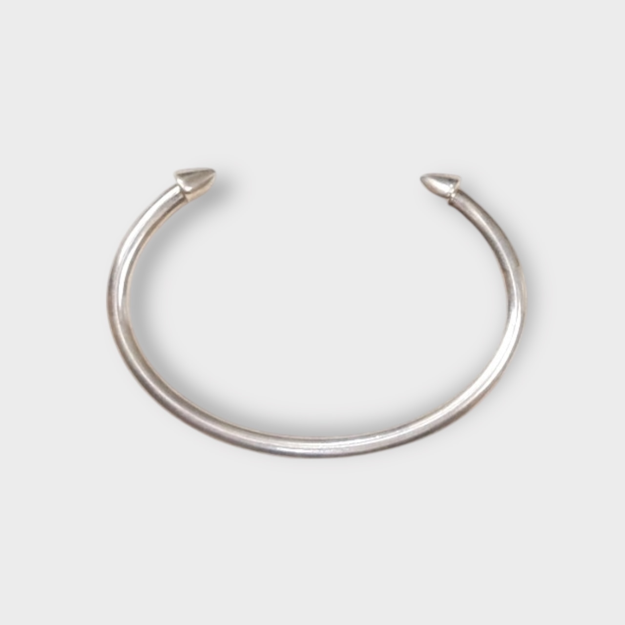Preek【SPIKE BANGLE】
