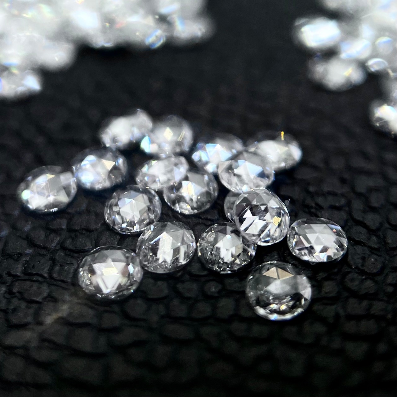 ローズカットダイヤモンド 1.8-1.9mmサイズ