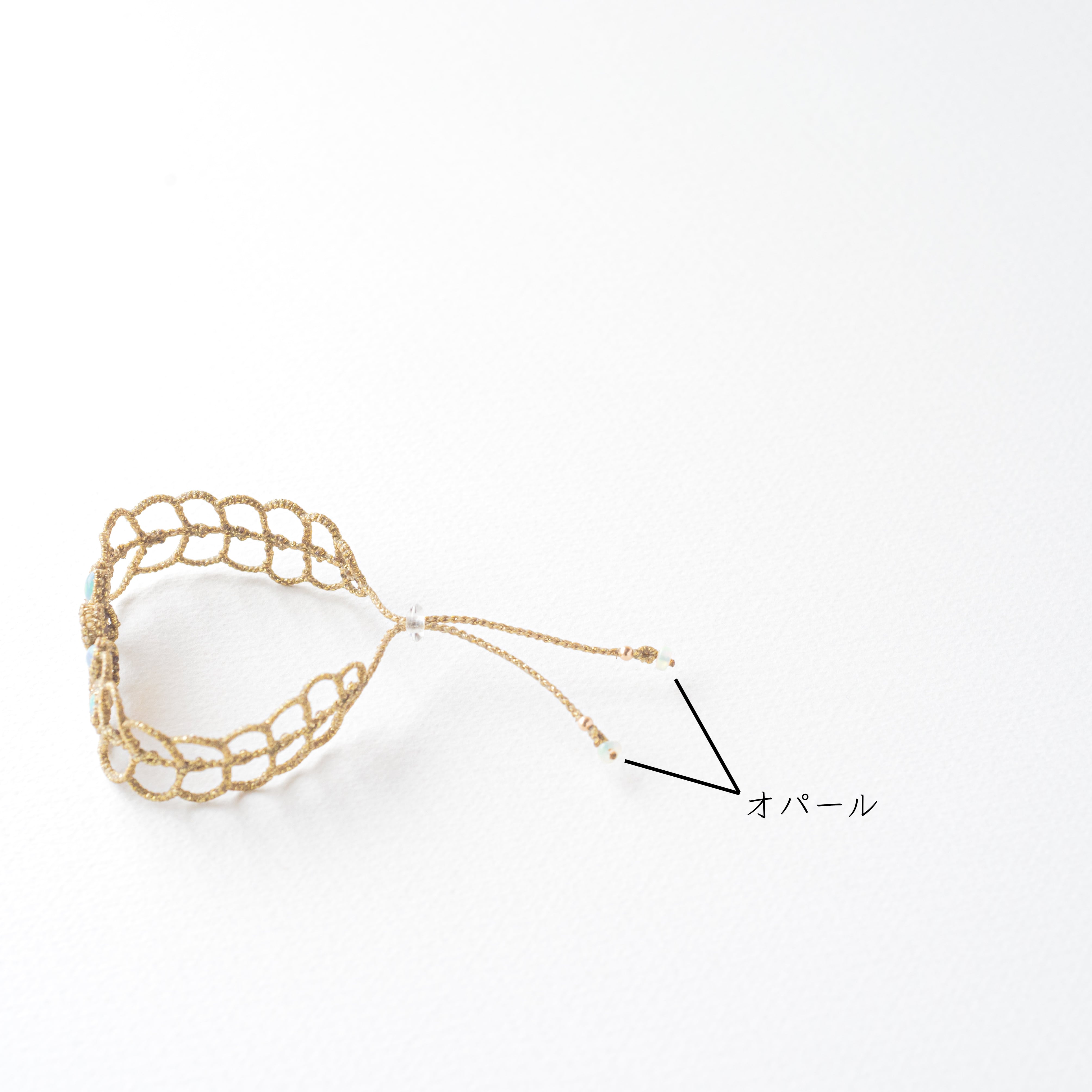 オパールのマクラメ編み 天然石ブレスレット | SHANTi WALA