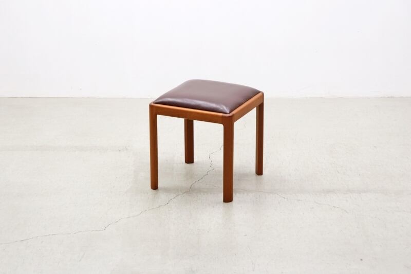 北欧　ビンテージ　チーク　スツール  本革 沼津店】青林製作所 レザー ヴィンテージ チーク材 スツール 本革 椅子