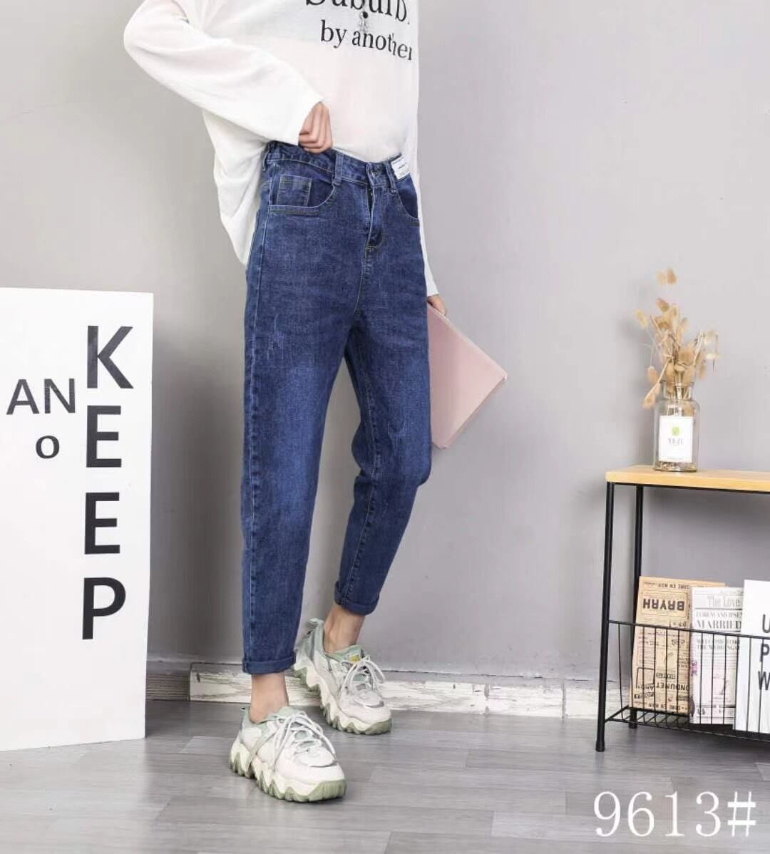 ストレートデニムパンツ