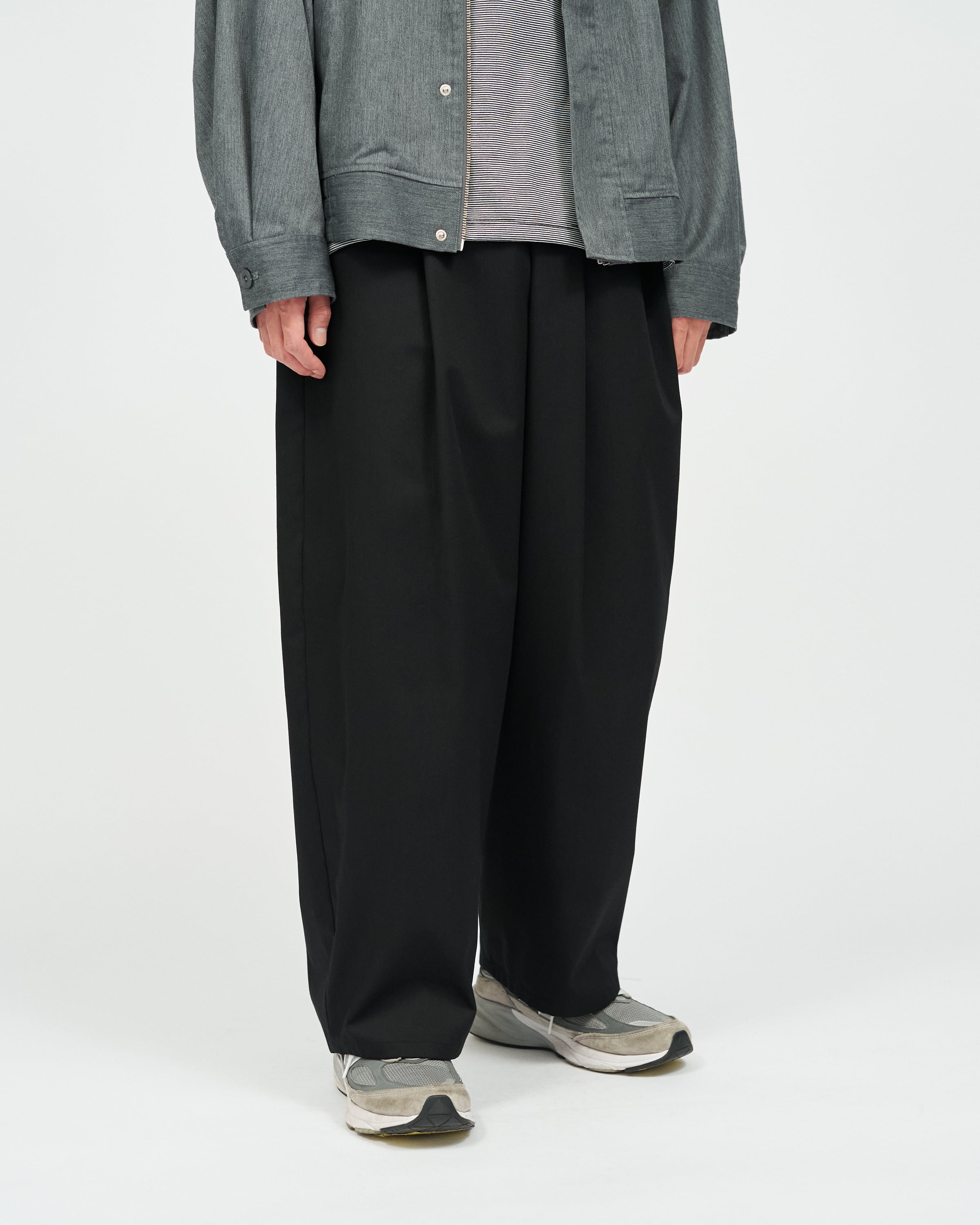 FreshService｜CORPORATE WIDE EASY PANTS | 眠家オンラインストア