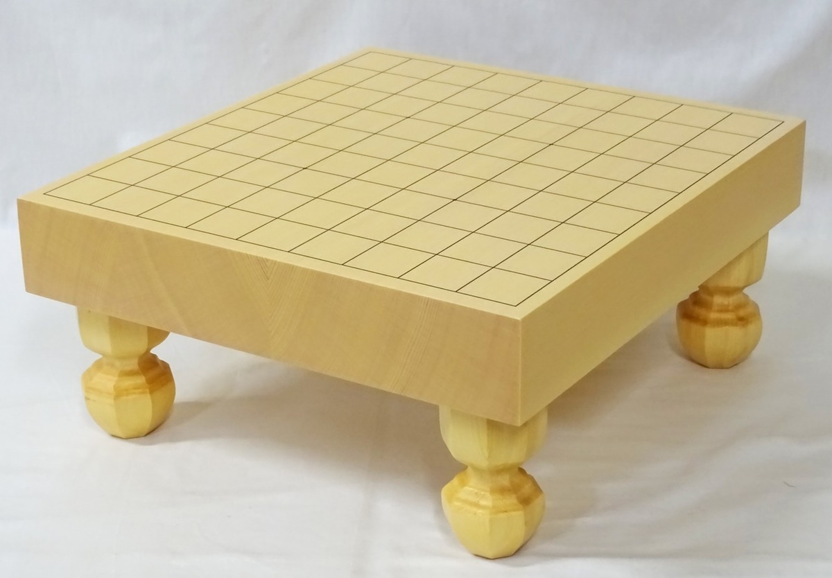 脚付き 臍あり 高級 新品 新榧 （カヤ）将棋盤60号(17.5cm厚み)