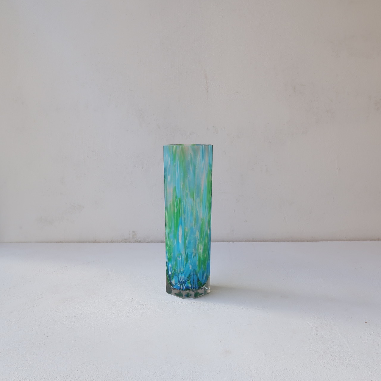 マーブルガラスの花瓶