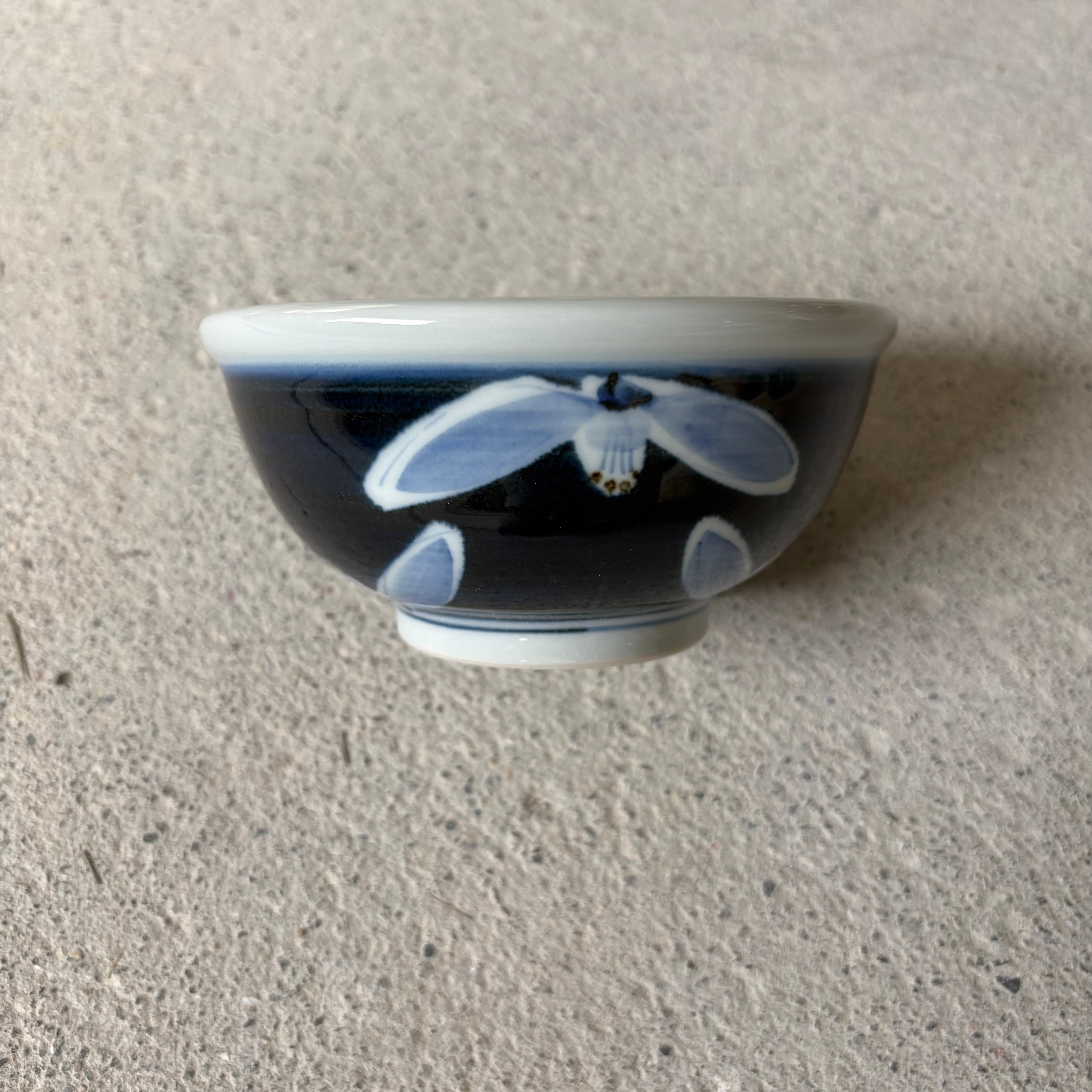 B606b「淡黄磁 香炉」酒井芳人作　砥部焼　五松園窯　共箱　茶道具　香道具 砥部焼 五松園窯