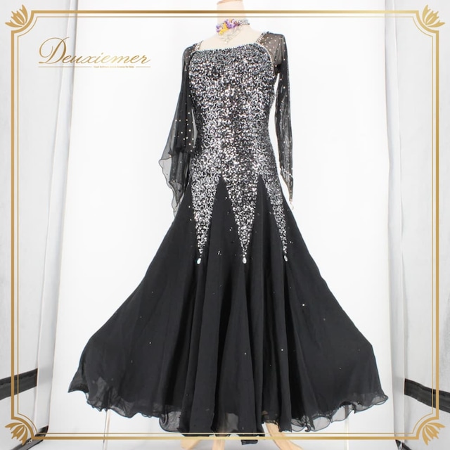 社交ダンス 衣装 スタンダード ドレス ワンピース パーティドレス レディース Sekine ブラック系 シルバー系 黒 長袖 レース チョーカー 華やか スパンコール ラインストーン キラキラ フォーマル 発表会 競技用 演奏会 社交ダンスドレス ラテン 混合 フレアスカート ティアード風 ロング丈 伸縮素材 Lサイズ 11号 ポリエステル ポリウレタン 光沢 ブラックシルバー系 シック エレガント 大人可愛い 9号トルソー参考 素敵 上品 社交ダンス 衣装 スタンダード ドレス ワンピース パーティドレス レディース Sekine ブラック系 シルバー系 黒 長袖 レース チョーカー 華やか スパンコール ラインストーン キラキラ フォーマル 発表会 競技用 演奏会 社交ダンスドレス ラテン 混合 フレアスカート ティアード風 ロング丈 伸縮素材 Lサイズ 11号 ポリエステル ポリウレタン 光沢 ブラックシルバー系 シック エレガント 大人可愛い 9号トルソー参考 素敵 上品