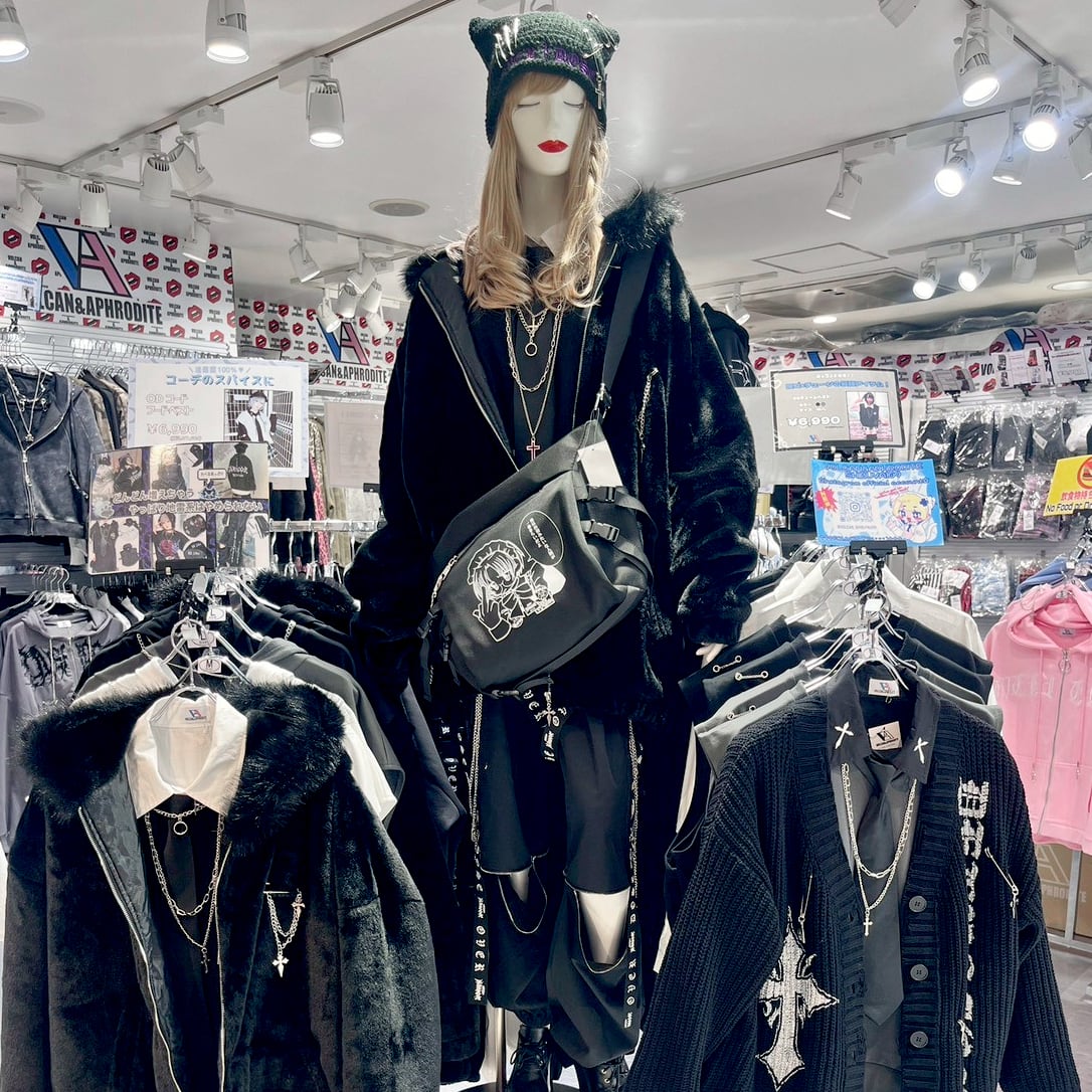 10/29新着】ふわもこ フードクロスファーブルゾン | VOLCAN&APHRODITE