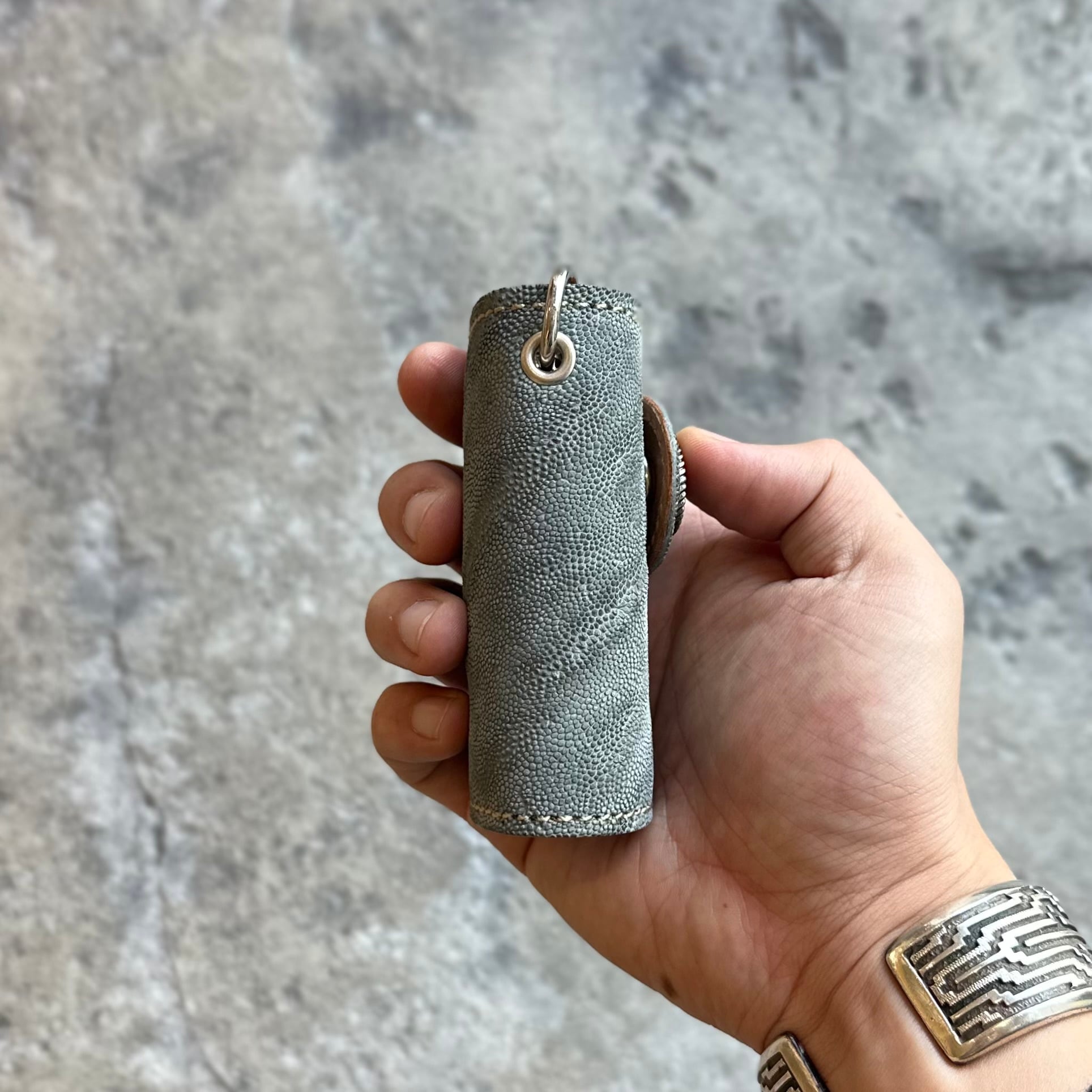 キーケース ハンギング エレファント | ケイシイズ 【公式