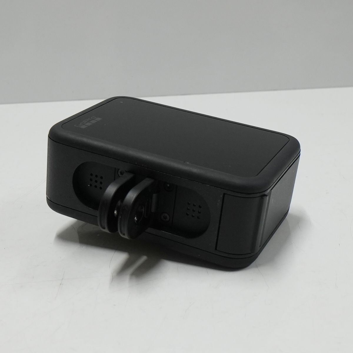 GoPro HERO9 Black ウェアラブルカメラ USED美品 5K アクションカメラ 本体+バッテリー CHDHX-901-FW 動作品【難有】CP4068