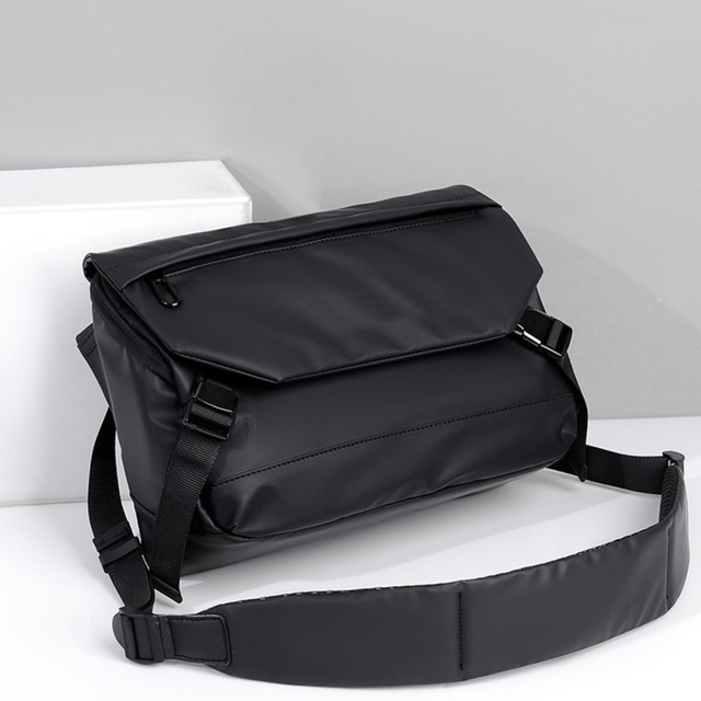 ショルダーバッグ M0437