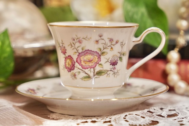 A【Noritake】ノリタケ アイボリーチャイナ アジアンソング カップ＆ソーサー ヴィンテージ