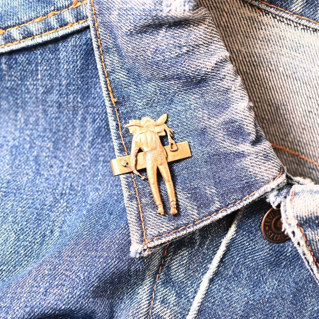 50's~ 12K Vintage Levi's Saddleman Employee Tie Pin | Button Works