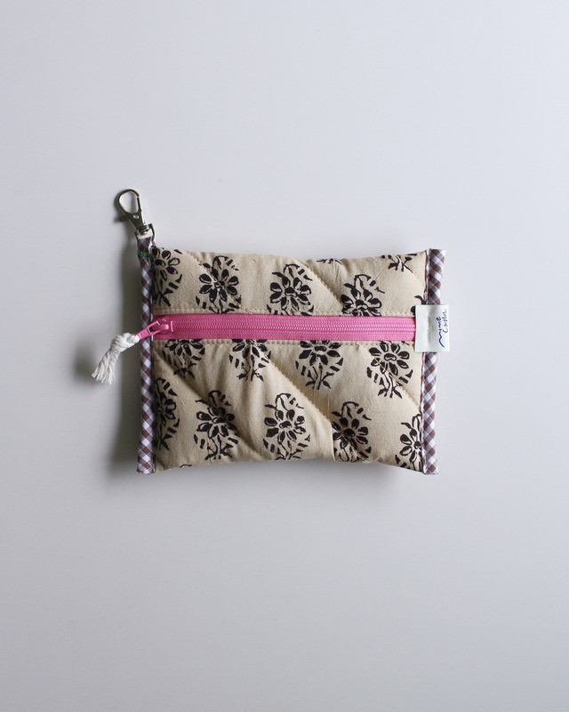 Block quilt pouch compact <Coffee mood>