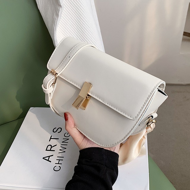 サマーレッド 夏物 メッセンジャーバッグ サドルバッグ シートバッグ 手作りハンドバック57731941803