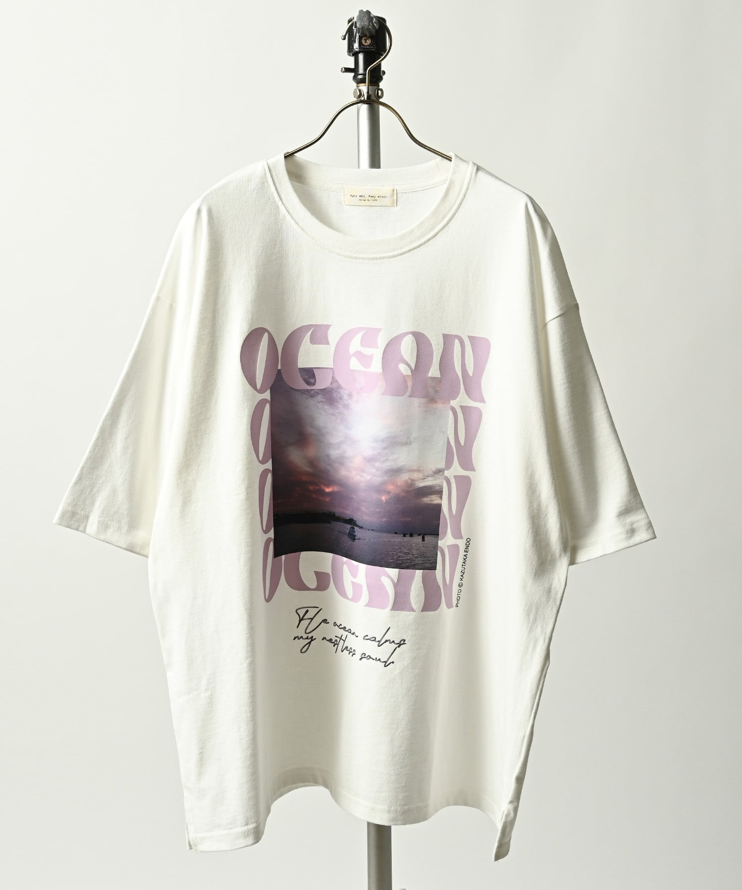 many men many mind Photo Print Tee OCEAN (WHT) M2614062