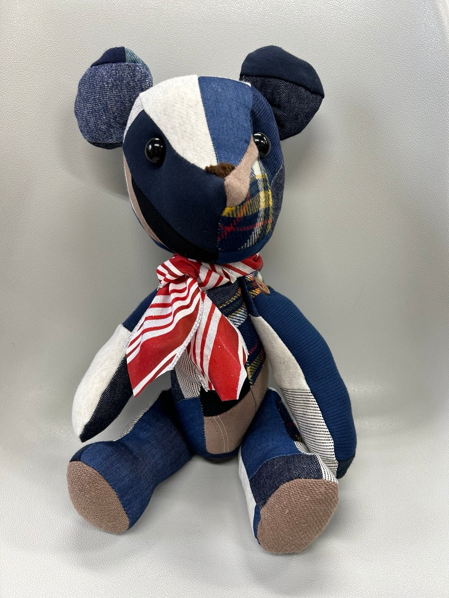 テディベア◇ハンドメイドパッチワーク◇ポシェット付 公式