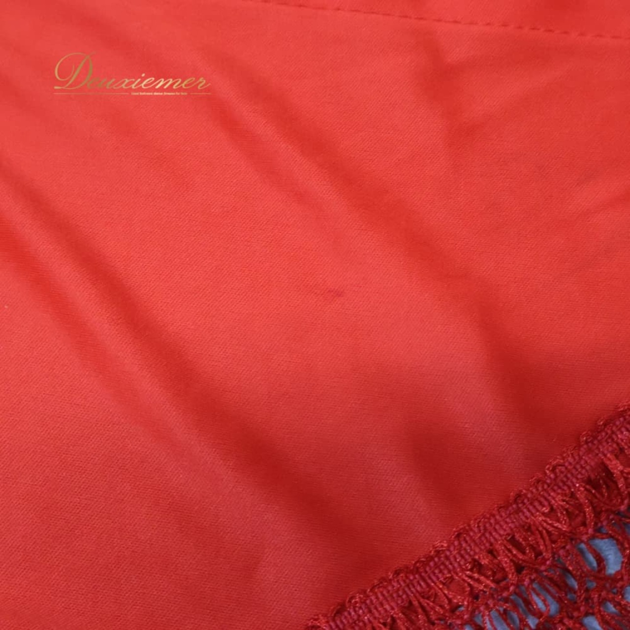 フラメンコ 衣装 シージョ ピキージョ レッド系 赤 刺繍 花柄 フレコ フリンジ トライアングル ダンス パーティ 発表会 スカーフ フラメンコ用品 衣装小物 ステージ衣装 差し色 華やか 柄物 花刺繍 ダンス衣装 舞台衣装 かわいい