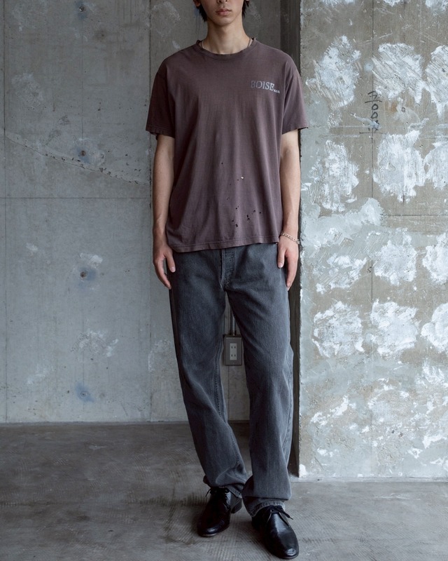 faded brown printed T-shirt / good damaged, crashed neck / From EUROPE