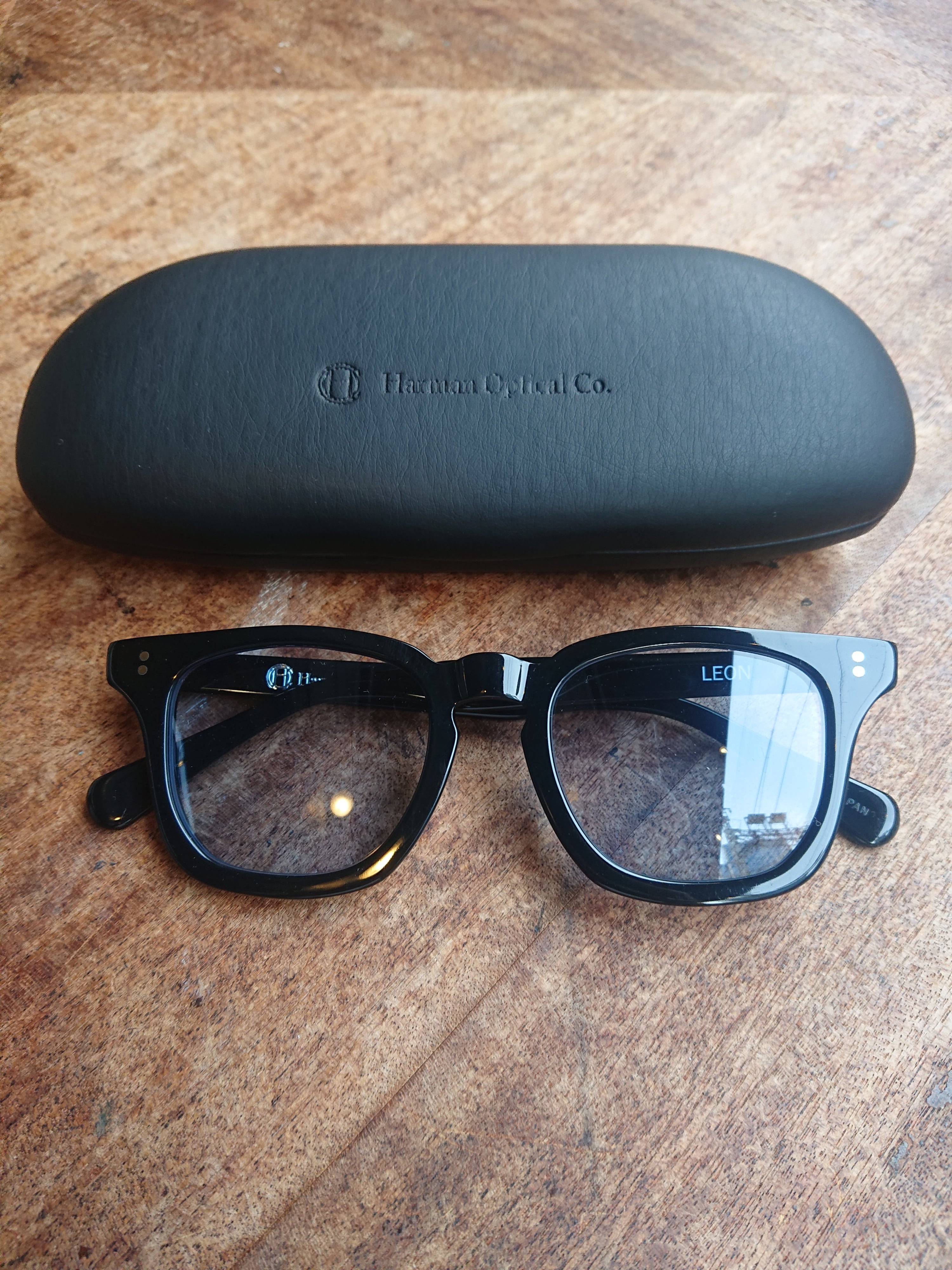 小物 Harman Optical Co. LEON BLACK / BLUE Harman Optical Co.“LEON” Black × Blue | BOW & ARROW WEB STORE