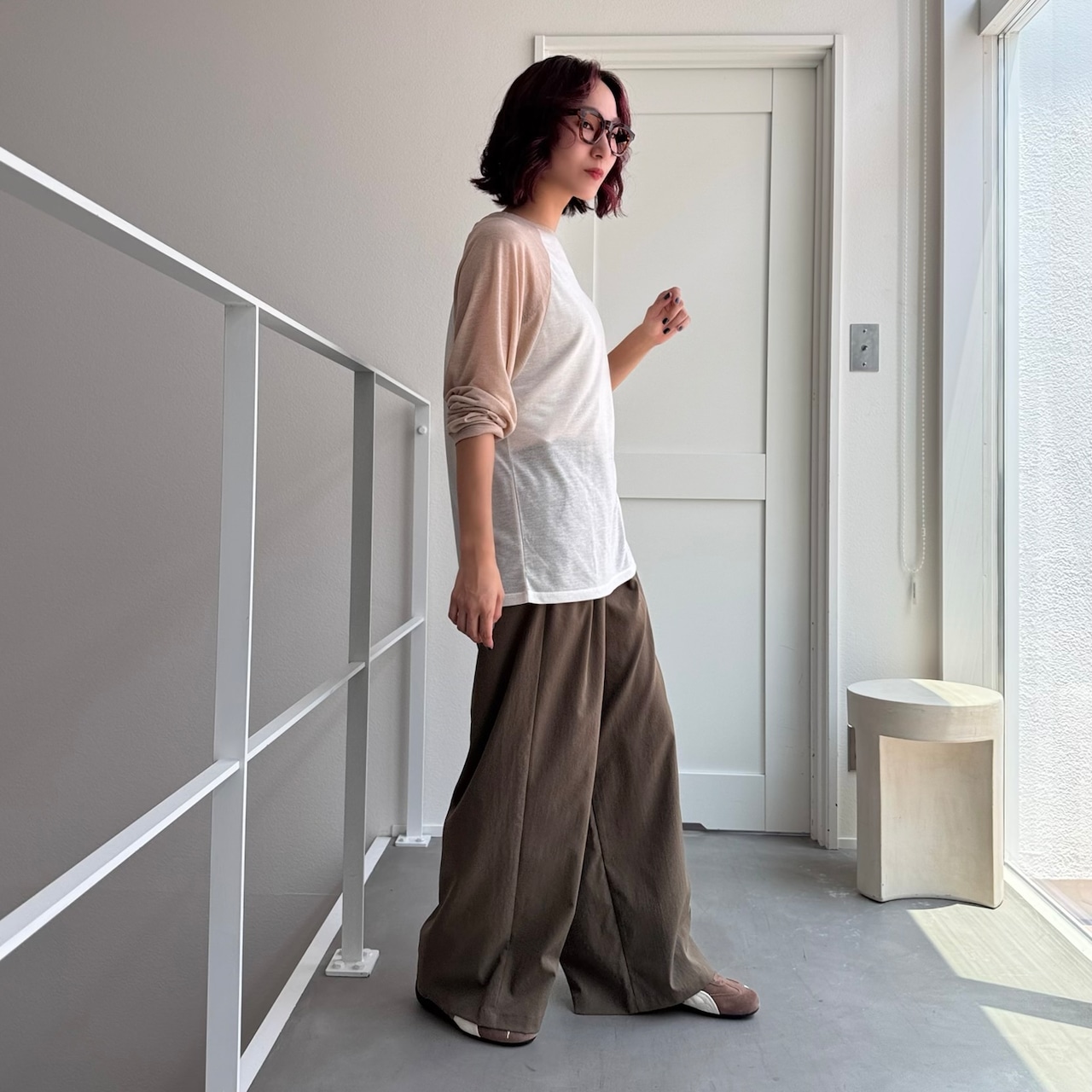 シアーラグランルーズロンTee/ベージュ×ホワイト