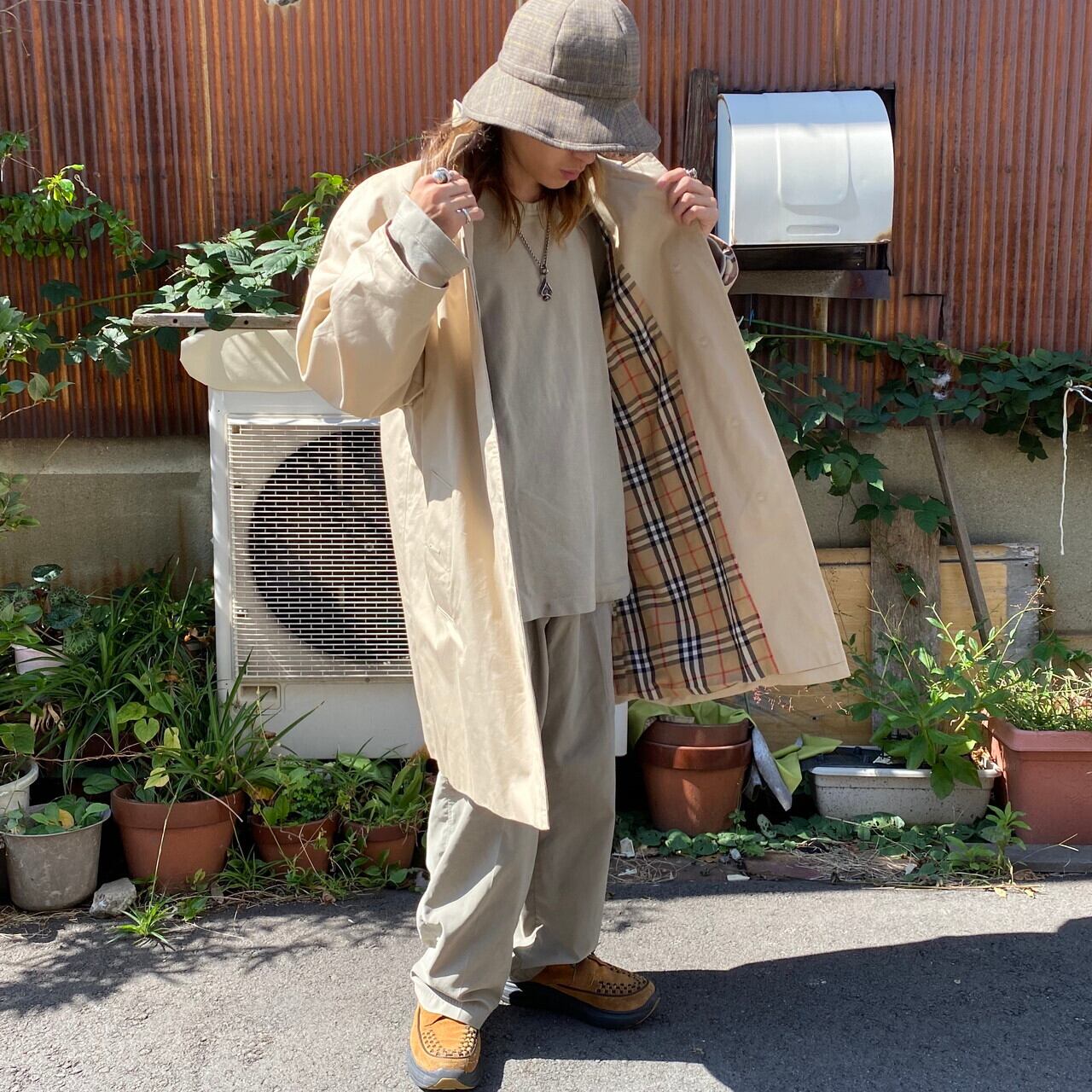 英国製 Burberry's バーバリー ステンカラーコート バルマカーンコート ヴィンテージ ビンテージ 裏地バーバリーチェック ベージュ レディースXL相当 メンズL相当 古着 【コート】【CS2301-30】【AN20】 | cave 古着屋【公式】古着通販サイト powered by