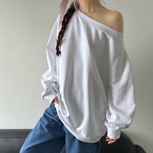 asymmetric plain off-shoulder sweatshirt　アシメ無地オフショルスウェットシャツ　J0372