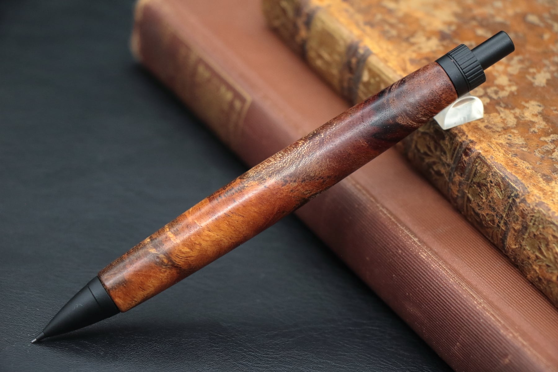 世界三大銘木 キューバンマホガニー スポルテッド・Pencil 0.5mm」木軸