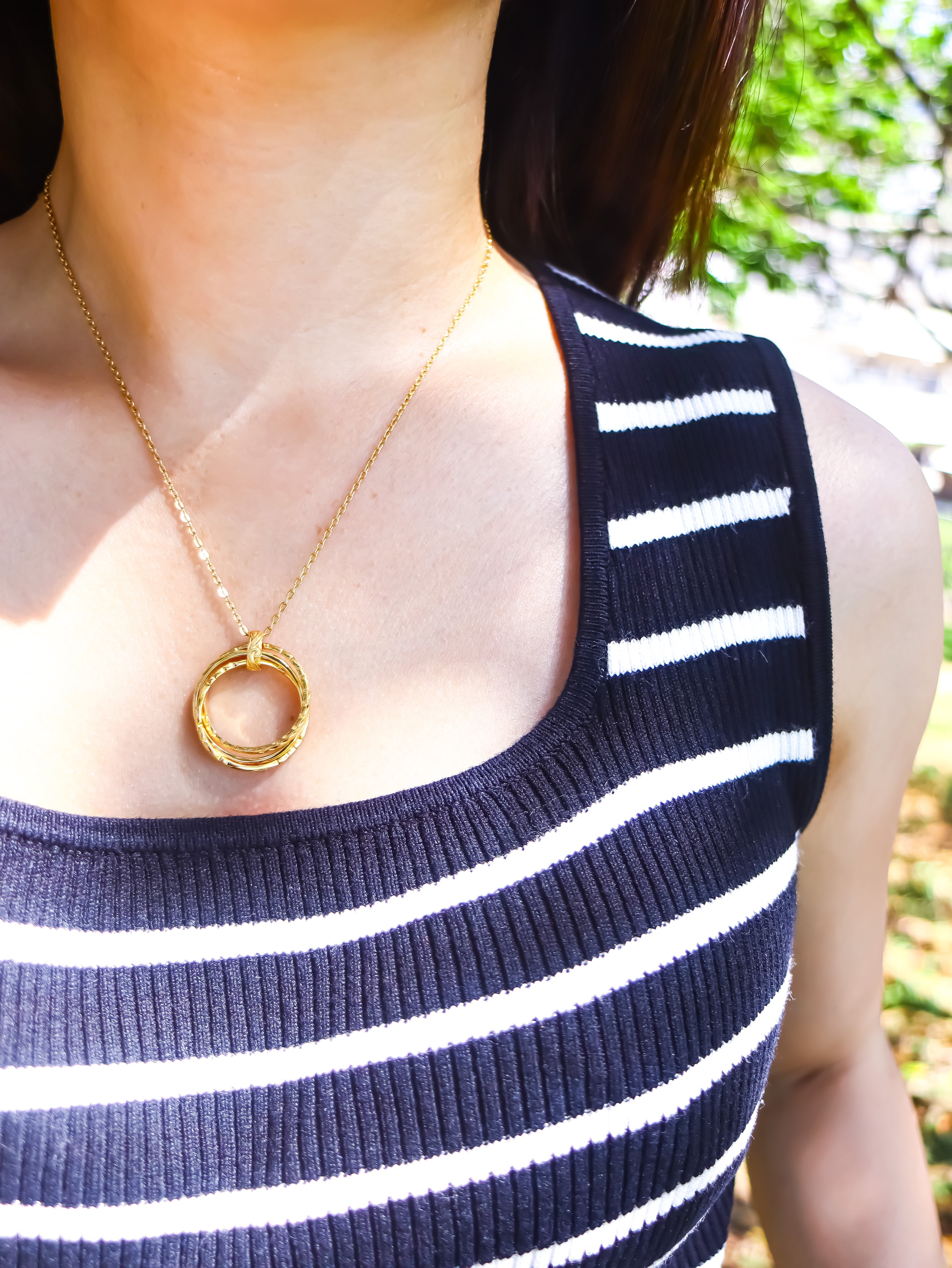 Triple ring GLASS HOLDER necklace | IRIEBEACH