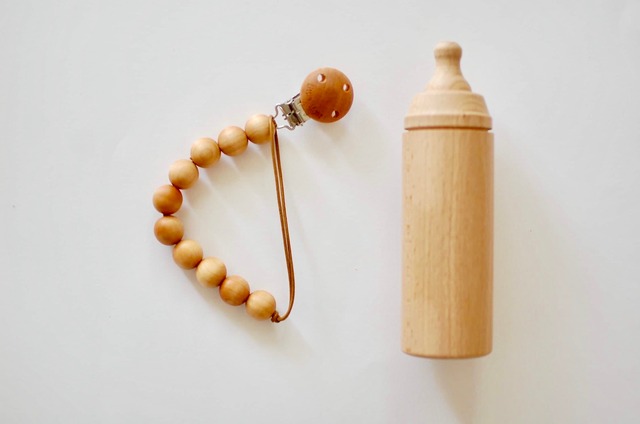 Pacifier Clip (Natural Wood)