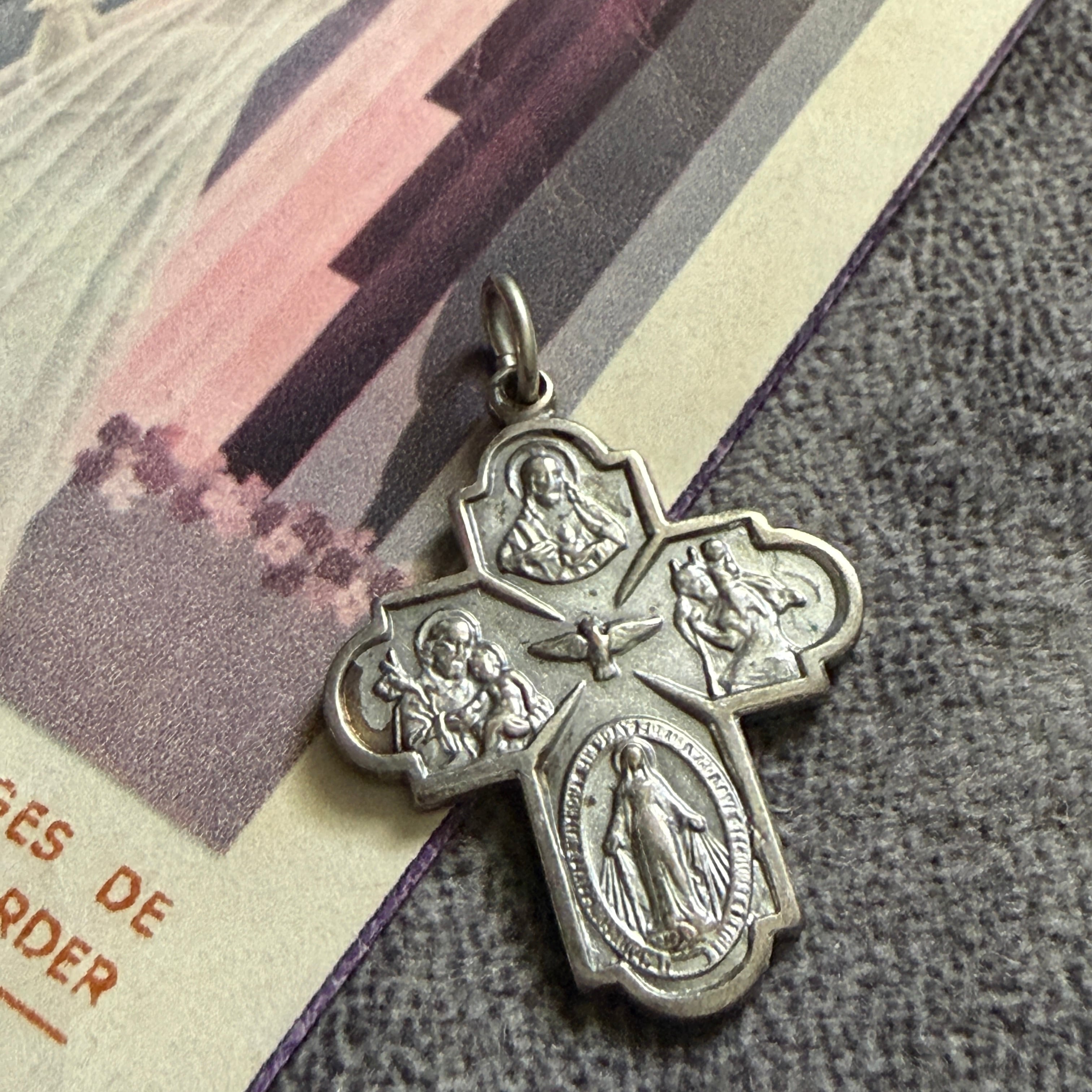 「4ウェイ・メダル（Four-way Medal）」、または「十字型メダイ」 フランス製4wayクロス | Antique medaille Mary