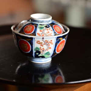 【50417】 伊万里蓋付茶碗うさぎ　明治 / Imari Rice Bowl with a Lid / Meiji