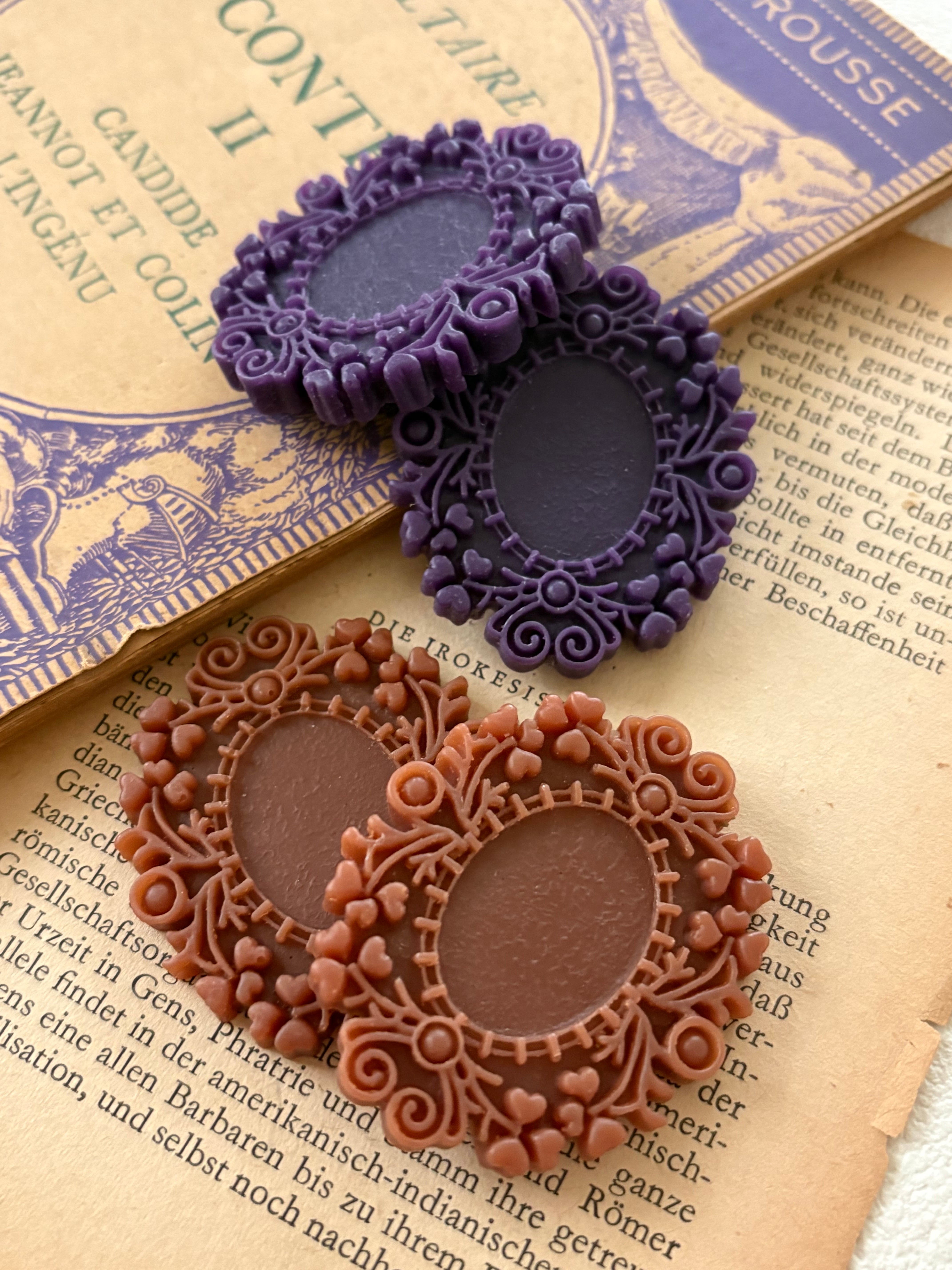 Japanese Vintage ヴィンテージパーツ フレームパーツ 台座 カメオ台座 アクリル 42mm×38mm カルトナージュ アクセサリーパーツ デコレーション材