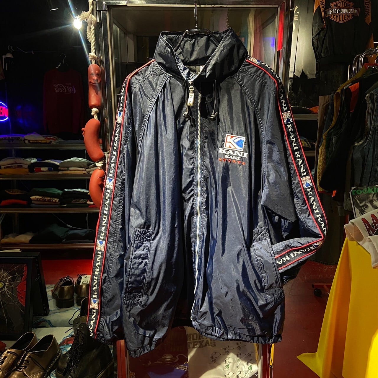 KARL KANI(カールカナイ) ⁄ KARL KANI カールカナイ 迷彩 ダウン