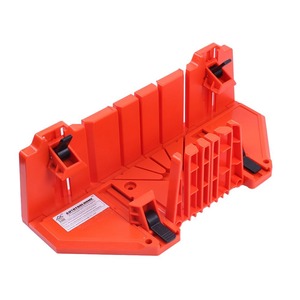 【人気】AUTOTOOLHOME マイターボックス クランプ式 マイターボックス 3角度切断可能 横90度/45度/22.5度 2x4用 木材に適合 鋸切断ガイド 木材を固定 耐久性 DIY初心者 家庭用 木材切断用のガイド