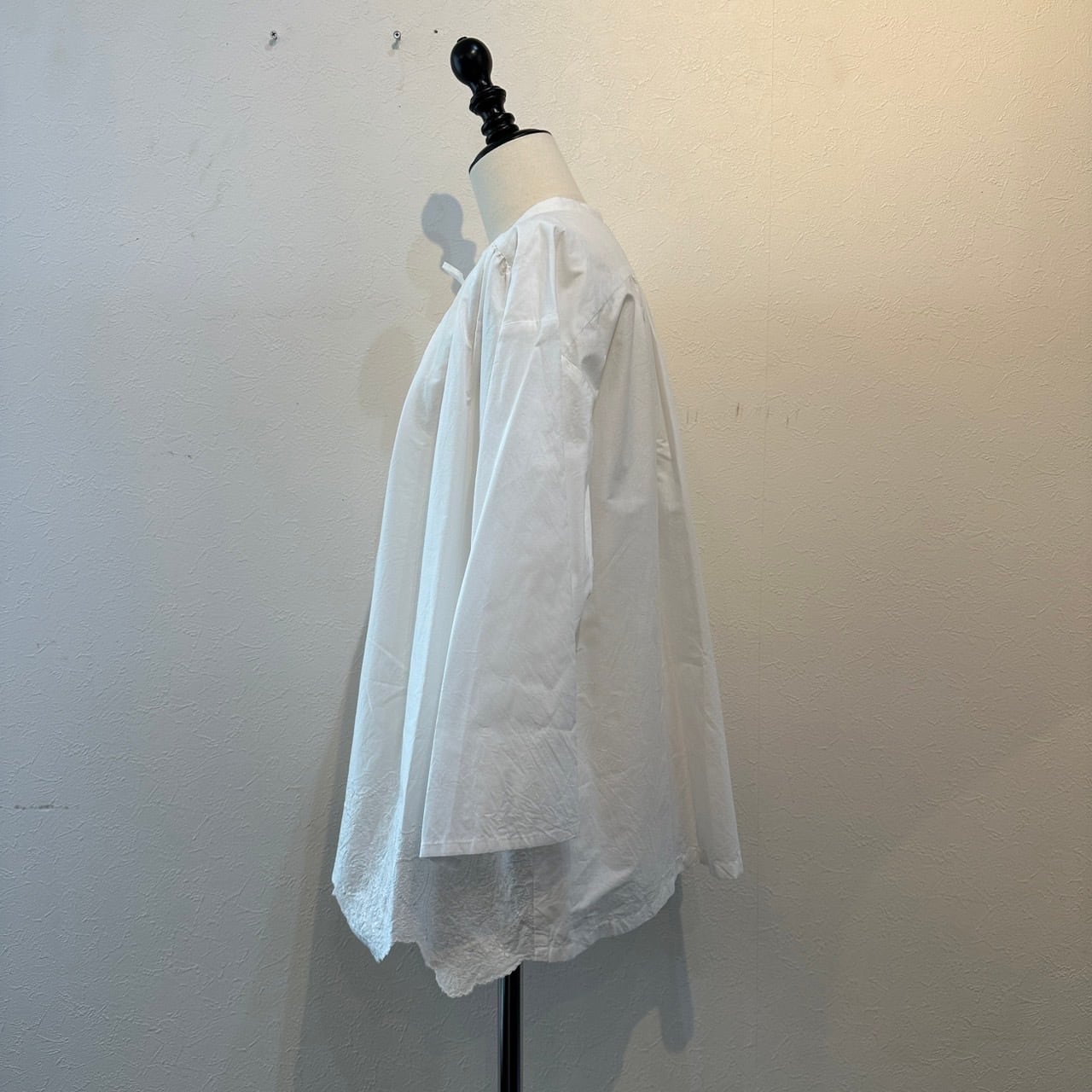 ガサ牡牛座レースギャザーワイドブラウス