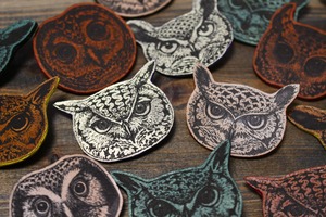 銅版画レザーピンバッジ (第5世代)