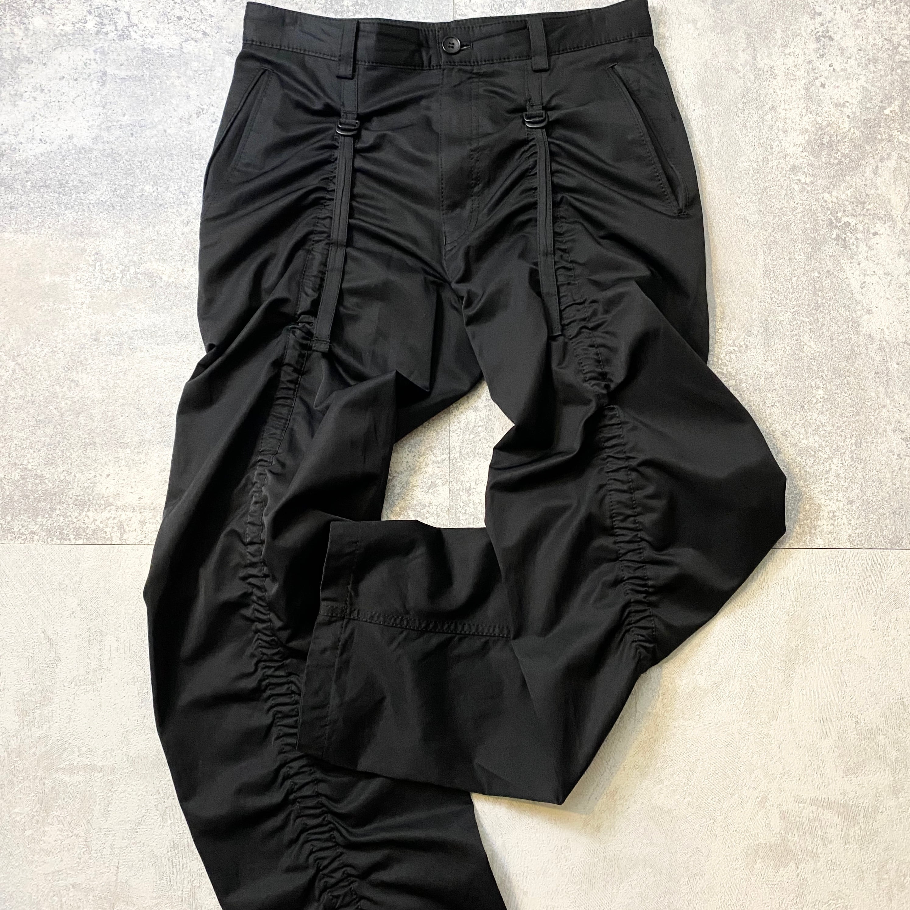 archive ISSEY MIYAKE nylon gathered pants | NOIR ONLINE