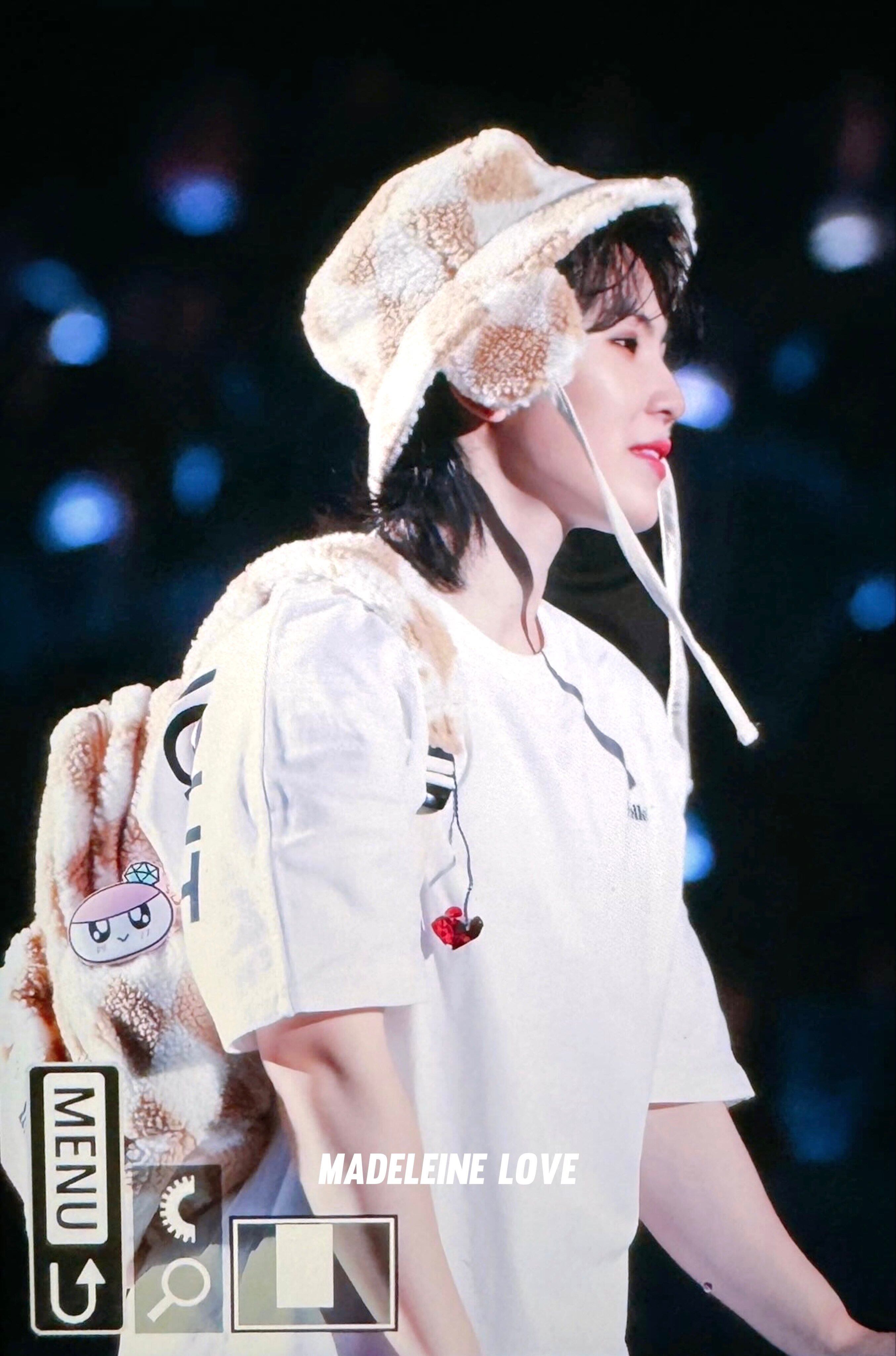 ☆SEVENTEEN ウジ 着用！！【ICEBISCUIT】サンリオ