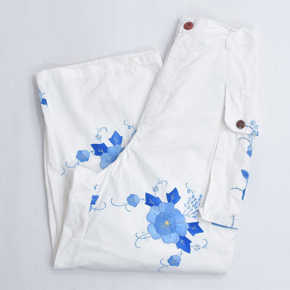 Remakeリメイク 再構築 パッチワーク&フラワー刺繍 デザイン ワイドシルエット コットン カーゴパンツ バギー ホワイト 古着 裏地付き レディースW73~90cm