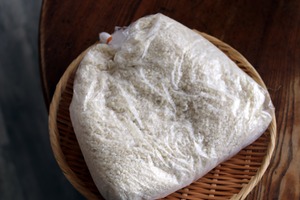 減農薬特別栽培米【大輝地米の冷凍生麹】1kg袋入り