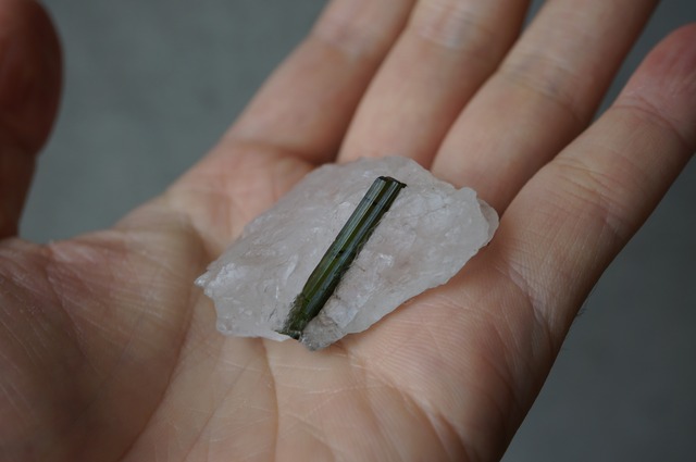 ブラジル産グリーントルマリン/クォーツ Tourmaline / Quartz 2389