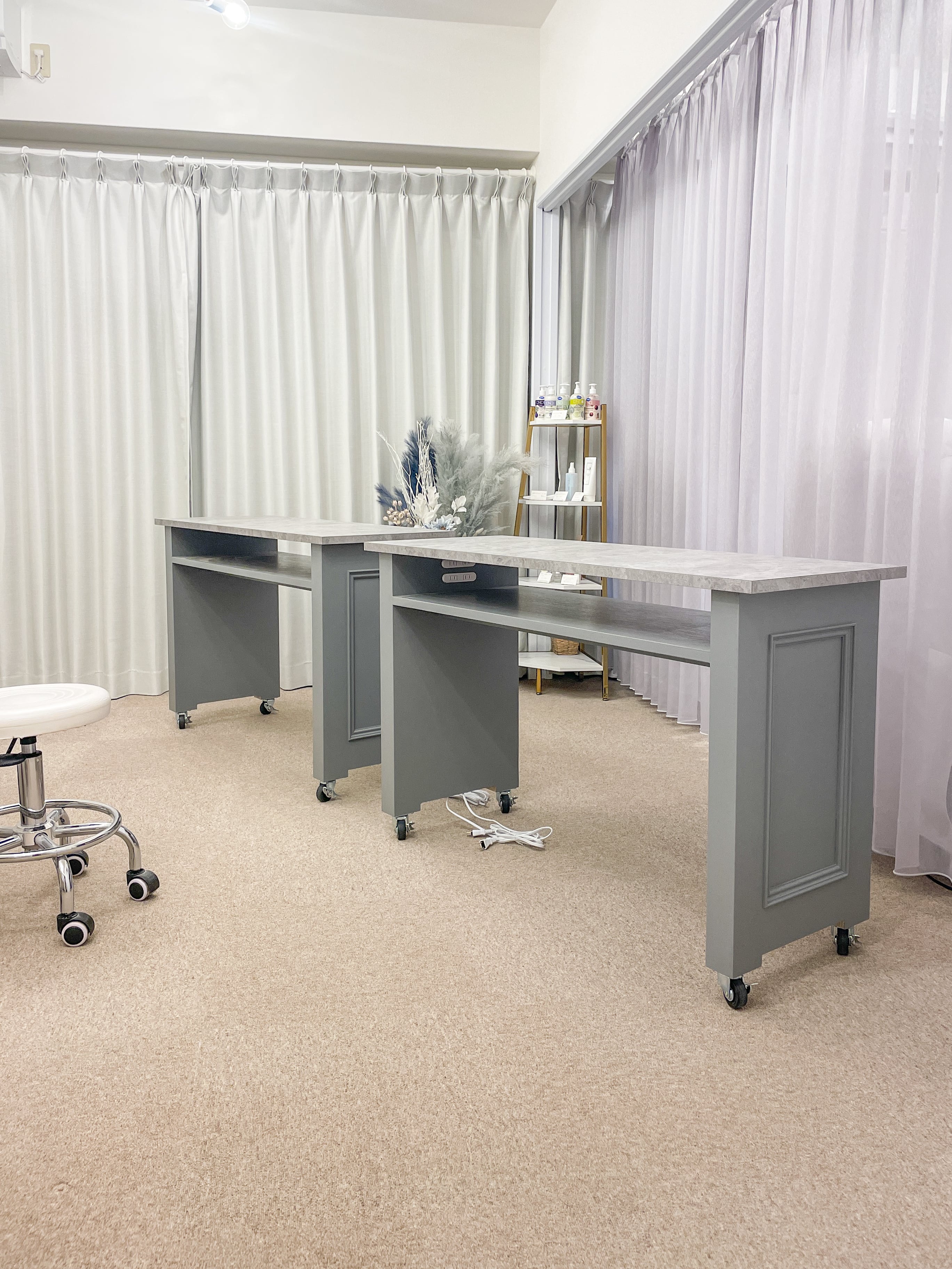 モルタル天板ネイルテーブル1200 キャスター付き（ネイルデスク